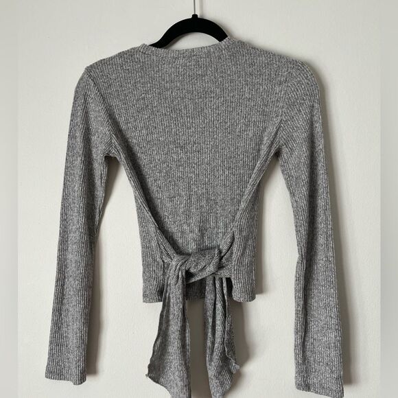 Zara grey long-sleeved, crew neck sweater. Wide side ties, good condition, S - Picture 7 of 8